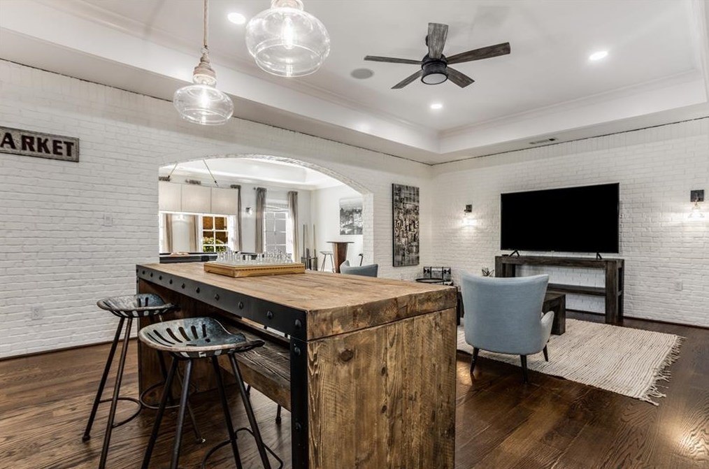 1238 Basnett Dr, Alpharetta GA  30004-0882 exterior