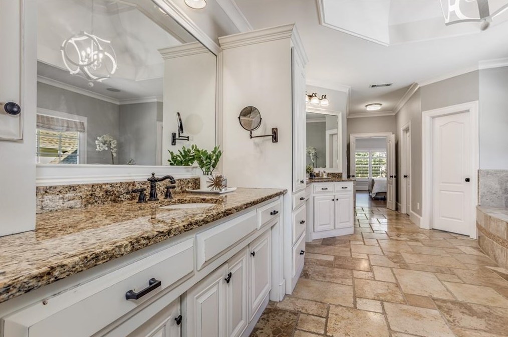 1238 Basnett Dr, Alpharetta GA  30004-0882 exterior