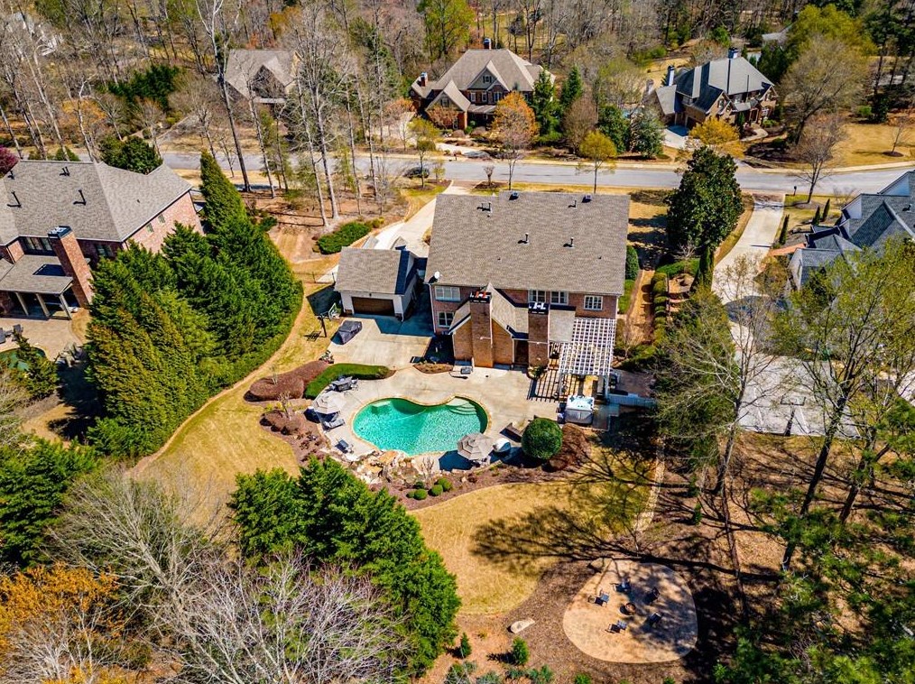 1238 Basnett Dr, Alpharetta GA  30004-0882 exterior