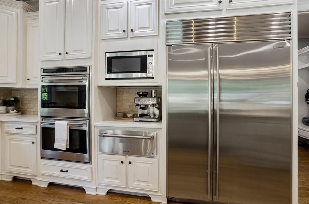 1238 Basnett Dr, Alpharetta GA  30004-0882 exterior