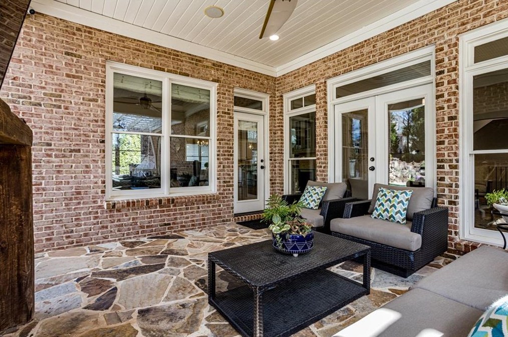 1238 Basnett Dr, Alpharetta GA  30004-0882 exterior