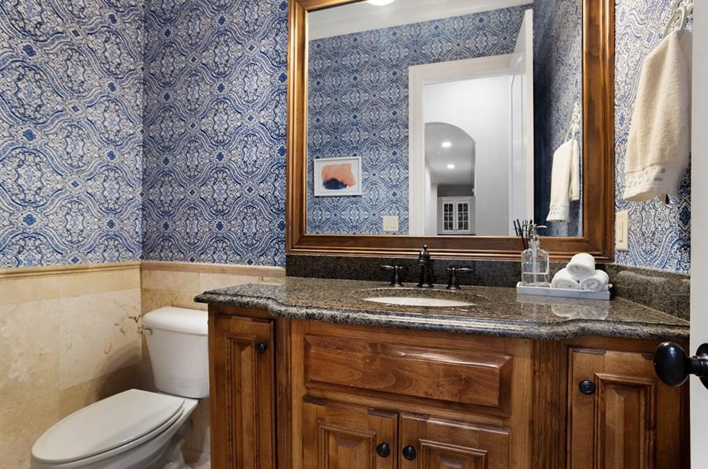 1238 Basnett Dr, Alpharetta GA  30004-0882 exterior