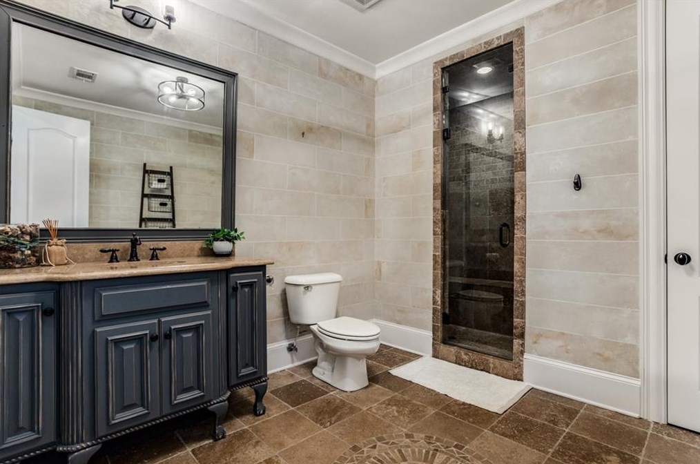 1238 Basnett Dr, Alpharetta GA  30004-0882 exterior