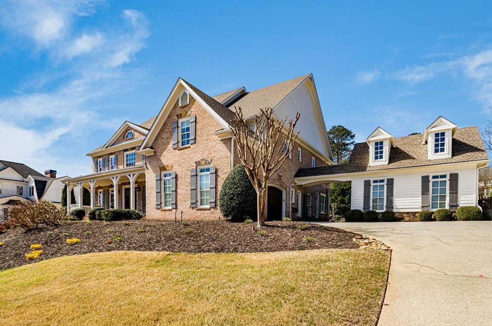 1238 Basnett Dr, Alpharetta GA  30004-0882 exterior