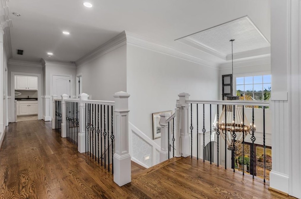 1238 Basnett Dr, Alpharetta GA  30004-0882 exterior