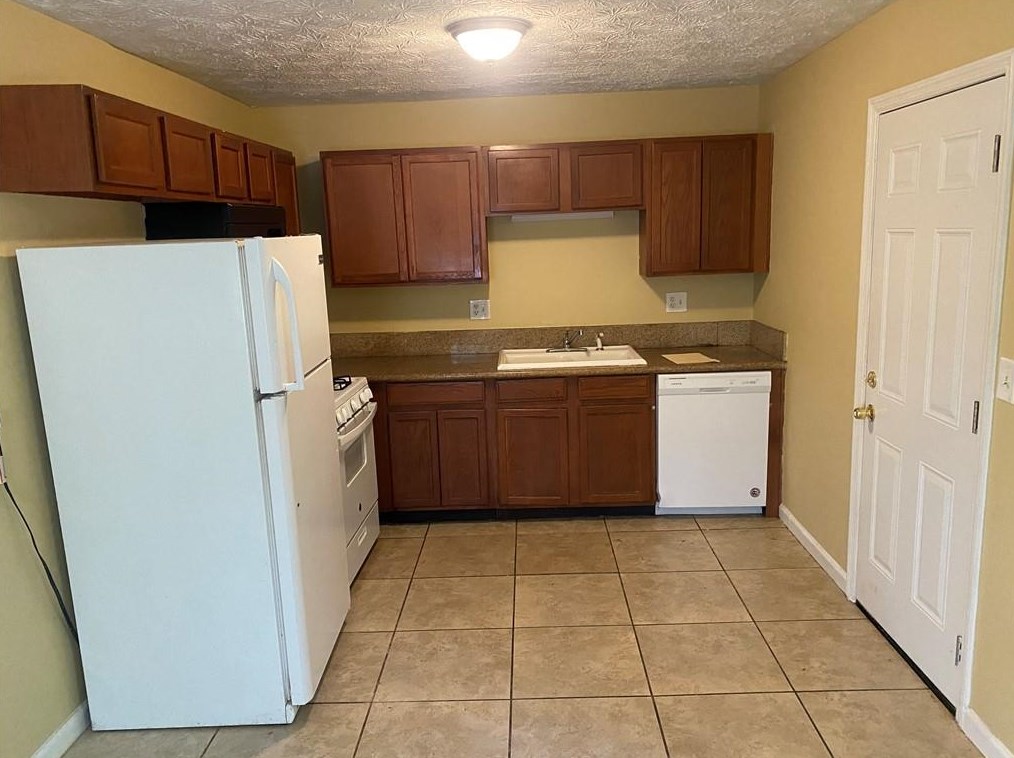 1164 Jill Ln #1164, Marietta, GA 30008