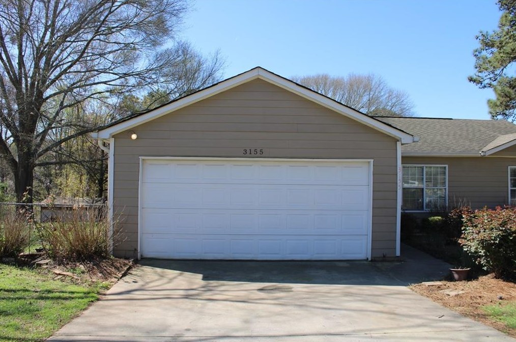 3155 Andrea Ln, Rex, GA 30273-1610