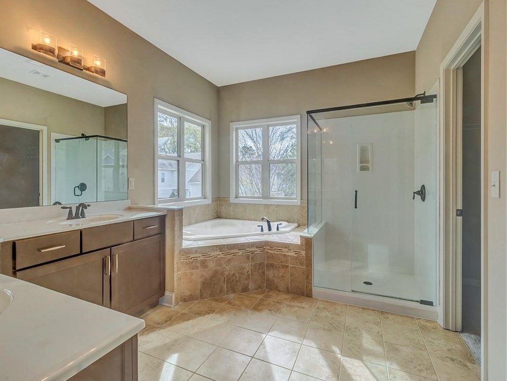 3056 Nichols St, Smyrna GA  30080-4483 exterior