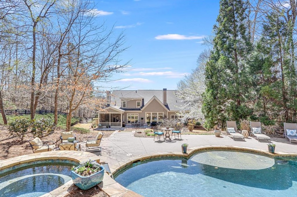 15680 Canterbury Chase, Alpharetta, GA 30004-8026