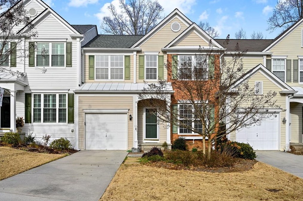 6109 Falling Water Ct, Roswell, GA 30076