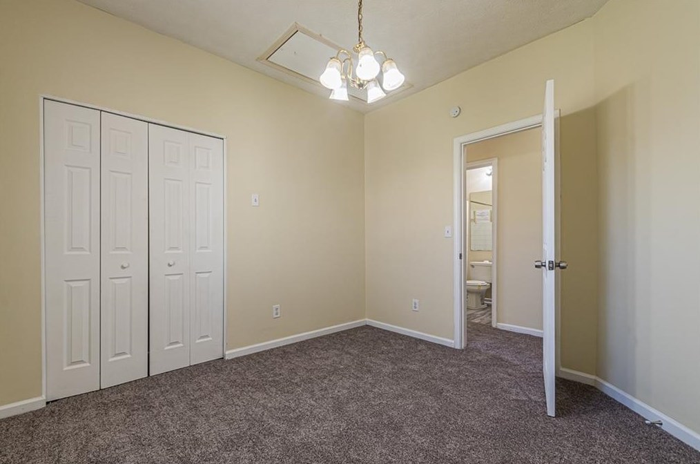 3728 Riverside Pkwy, Decatur GA  30034-4719 exterior