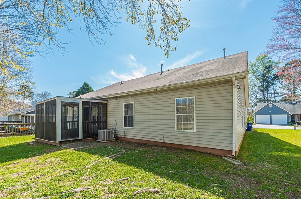 3728 Riverside Pkwy, Decatur GA  30034-4719 exterior