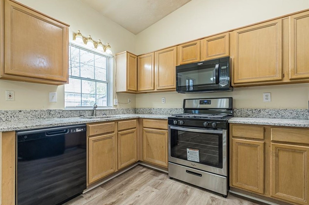 3728 Riverside Pkwy, Decatur GA  30034-4719 exterior