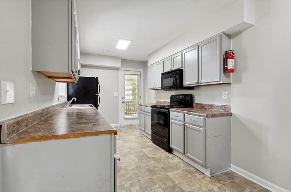 1971 Farris Dr, Decatur GA  30032-7022 exterior