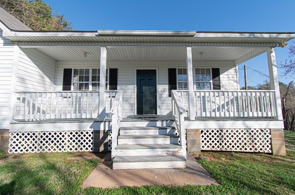 270 Irwin Mill Rd Se, Fairmount, GA 30139