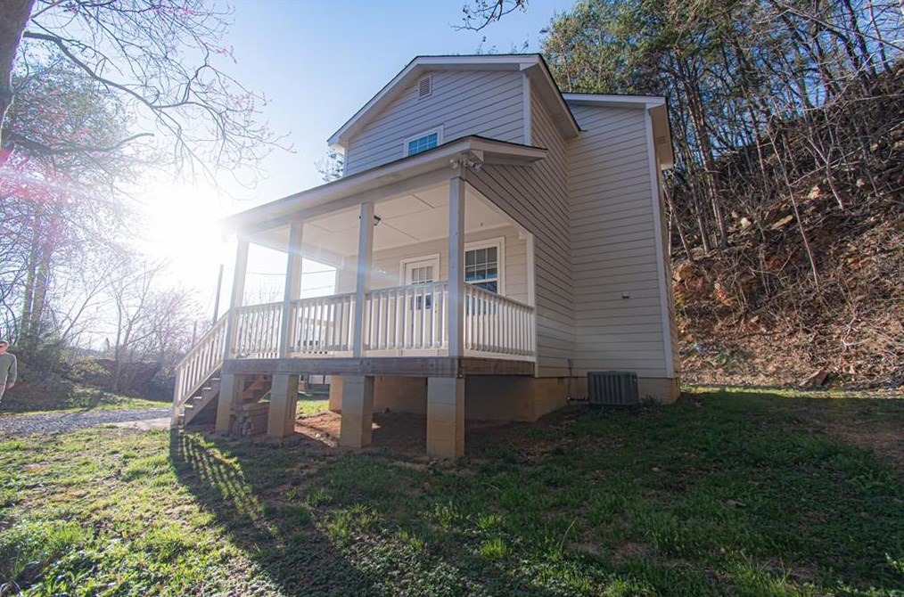 280 Irwin Mill Rd, Fairmount, GA 30139