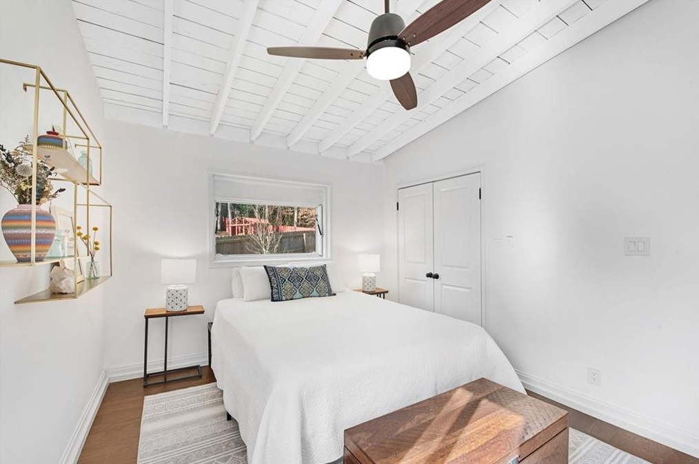 1240 Robinwood Rd, Decatur GA  30033-3207 exterior