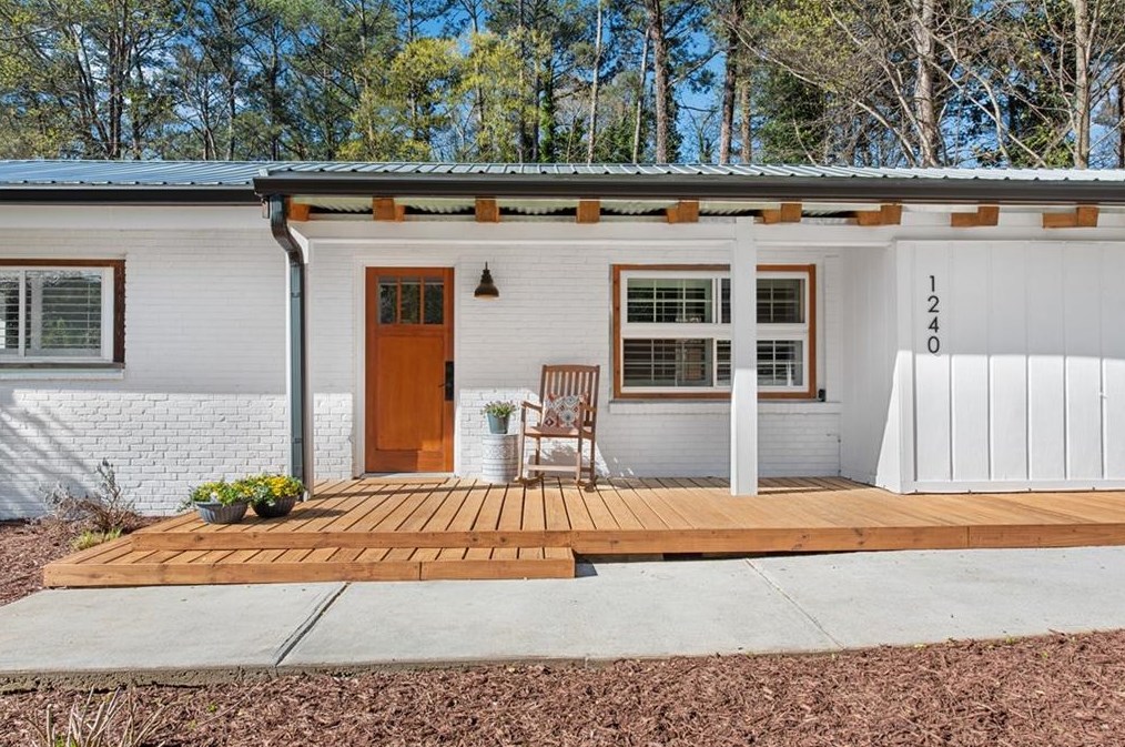1240 Robinwood Rd, Decatur, GA 30033-3207