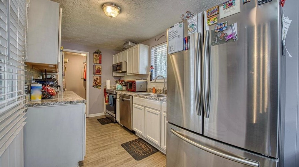 3425 Lois Ln, Douglasville, GA 30135-2232