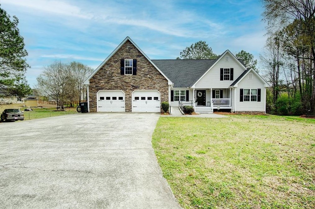 204 Prince Albert Ct, Calhoun, GA 30701-7996