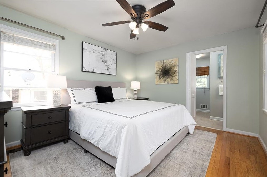 1016 Willivee Dr, Decatur GA  30033-4131 exterior