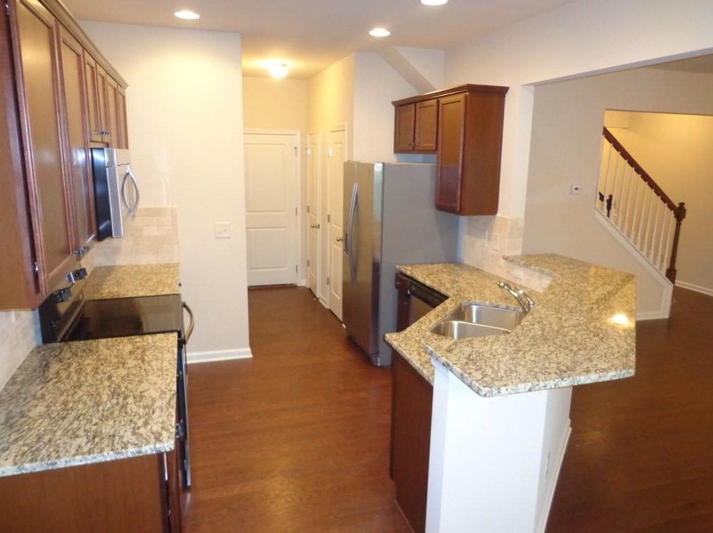 841 Justins Place Ln, Lawrenceville, GA 30043-7325