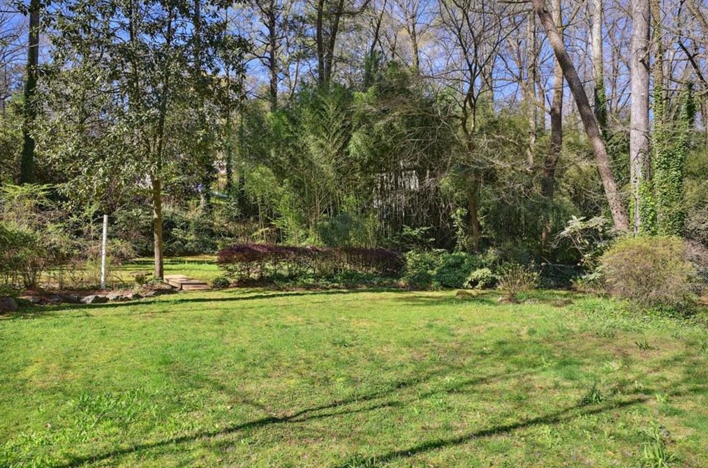 2432 Nancy Ln, Atlanta GA  30345-1923 exterior