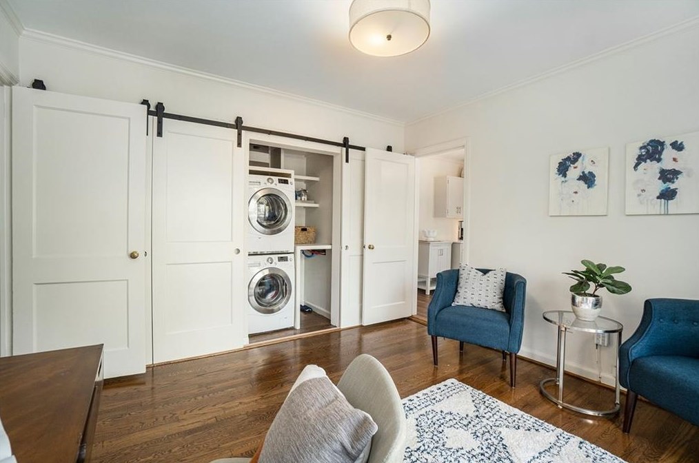 305 Westchester Dr, Decatur GA  30030-1121 exterior