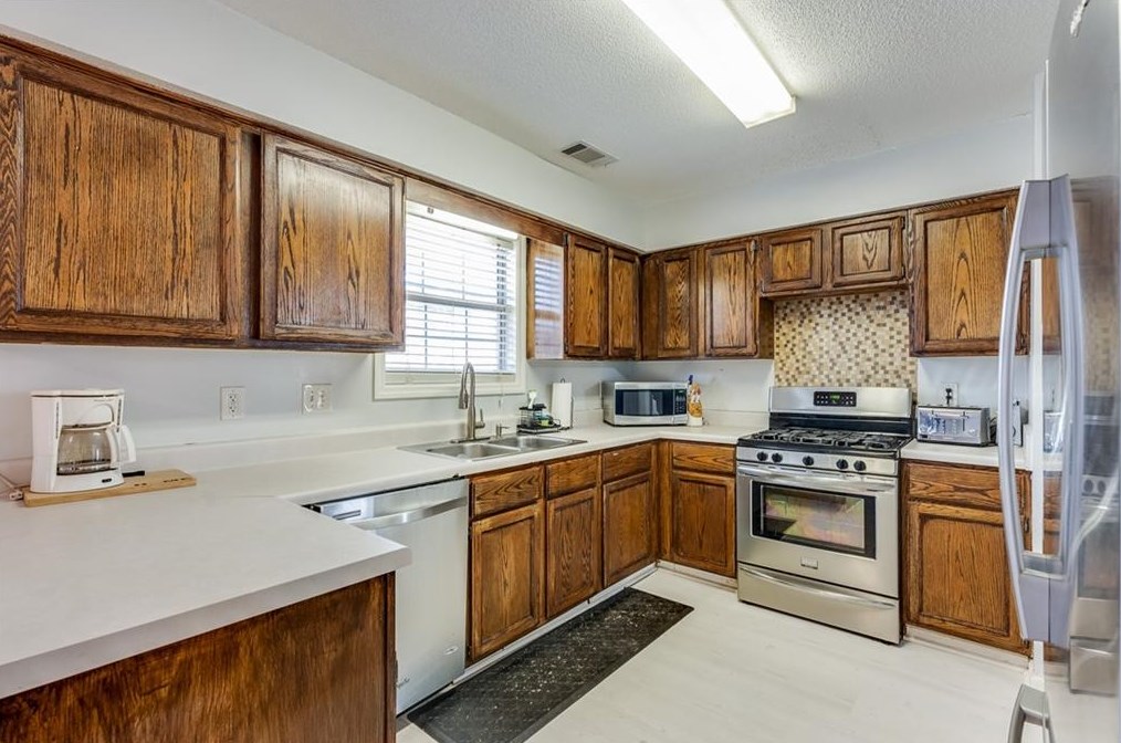 3857 Lehigh Laural Ct, Decatur GA  30034-6464 exterior