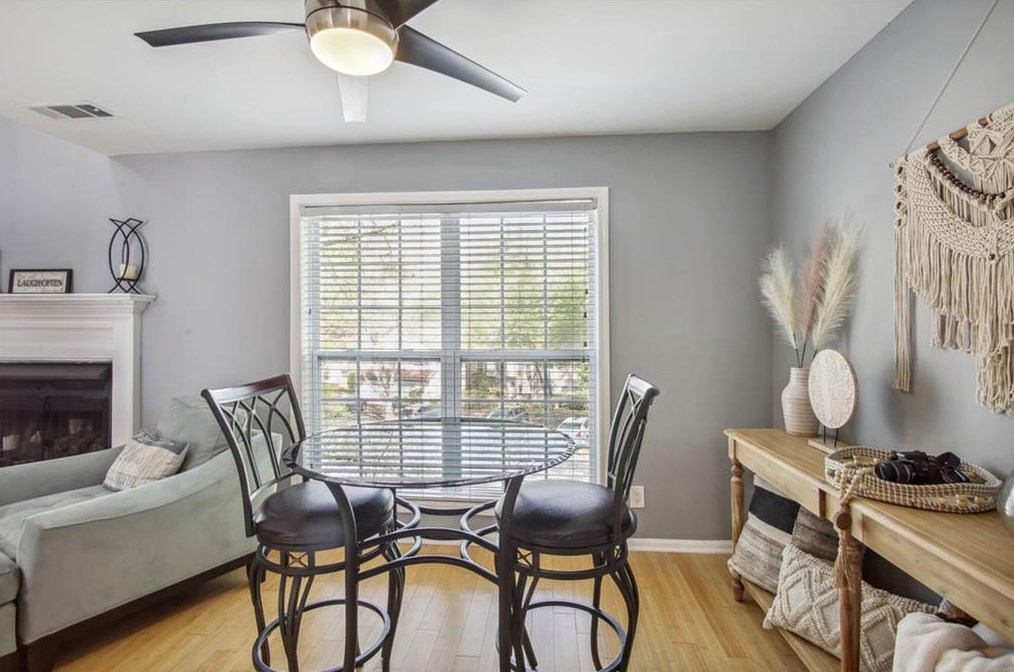 701 Bridge Ln, Smyrna GA  30082-3839 exterior