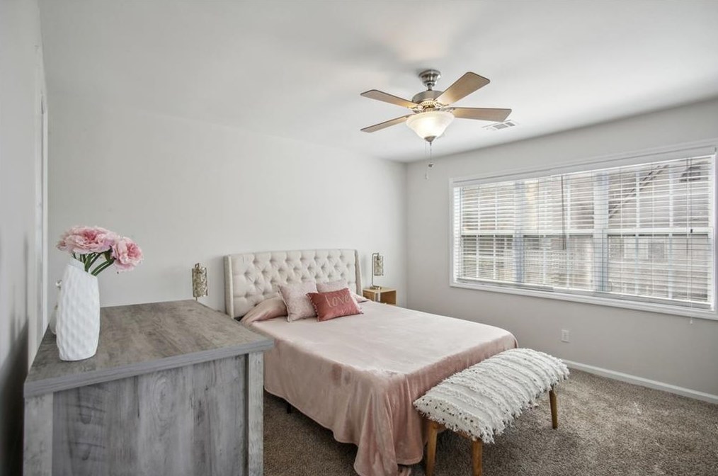 701 Bridge Ln, Smyrna GA  30082-3839 exterior