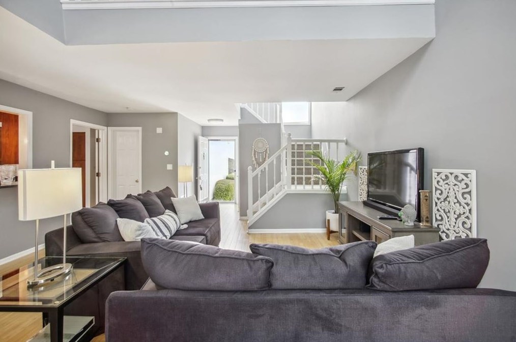 701 Bridge Ln, Smyrna GA  30082-3839 exterior