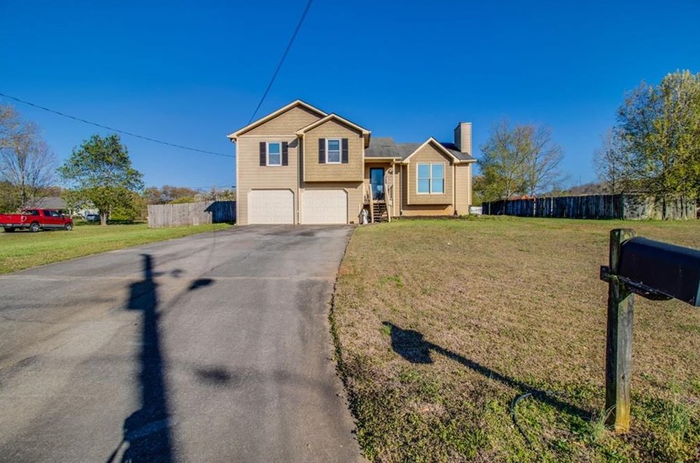12 Fairfield Dr, Euharlee, GA 30120-5676