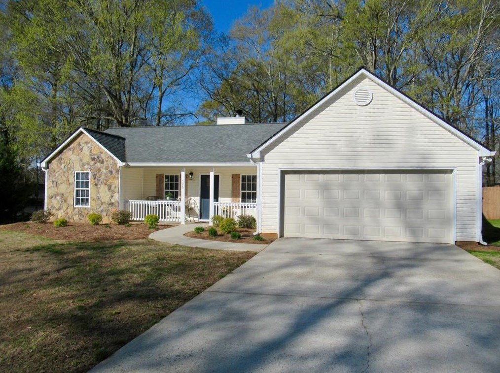 526 White Oak Dr, Monroe, GA 30655
