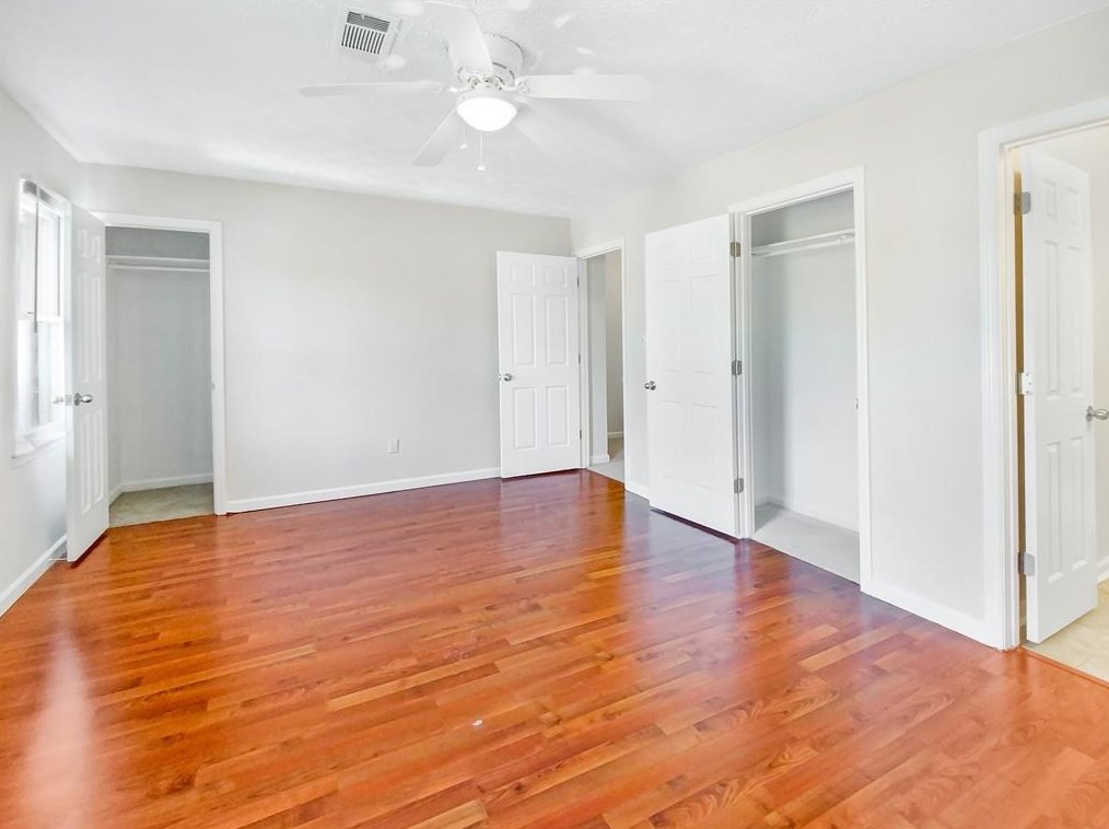 4379 Coopers Creek Dr, Smyrna GA  30082-4813 exterior