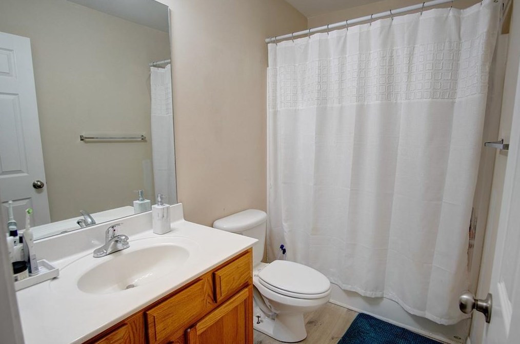 139 Avalon Dr, Calhoun GA  30701-9434 exterior