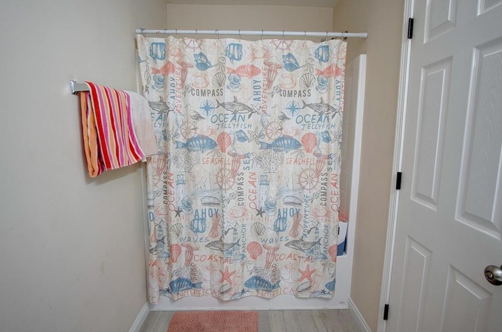 139 Avalon Dr, Calhoun GA  30701-9434 exterior