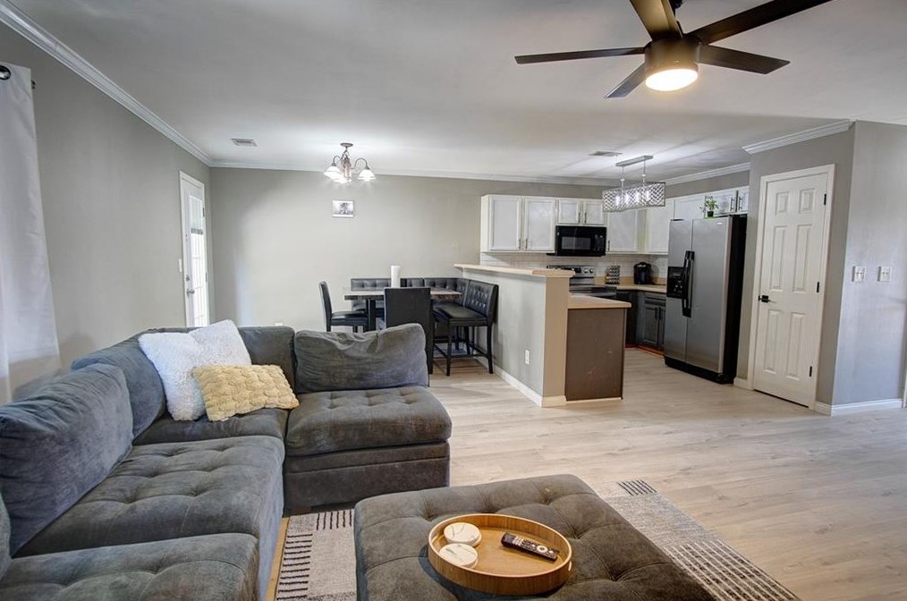 139 Avalon Dr, Calhoun GA  30701-9434 exterior