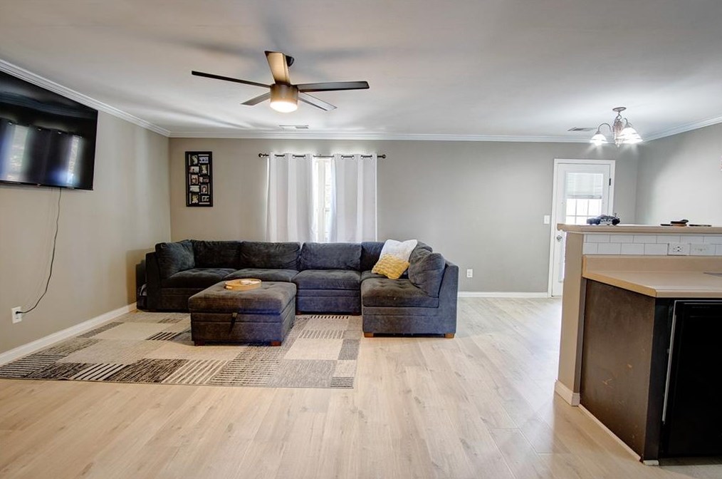 139 Avalon Dr, Calhoun GA  30701-9434 exterior