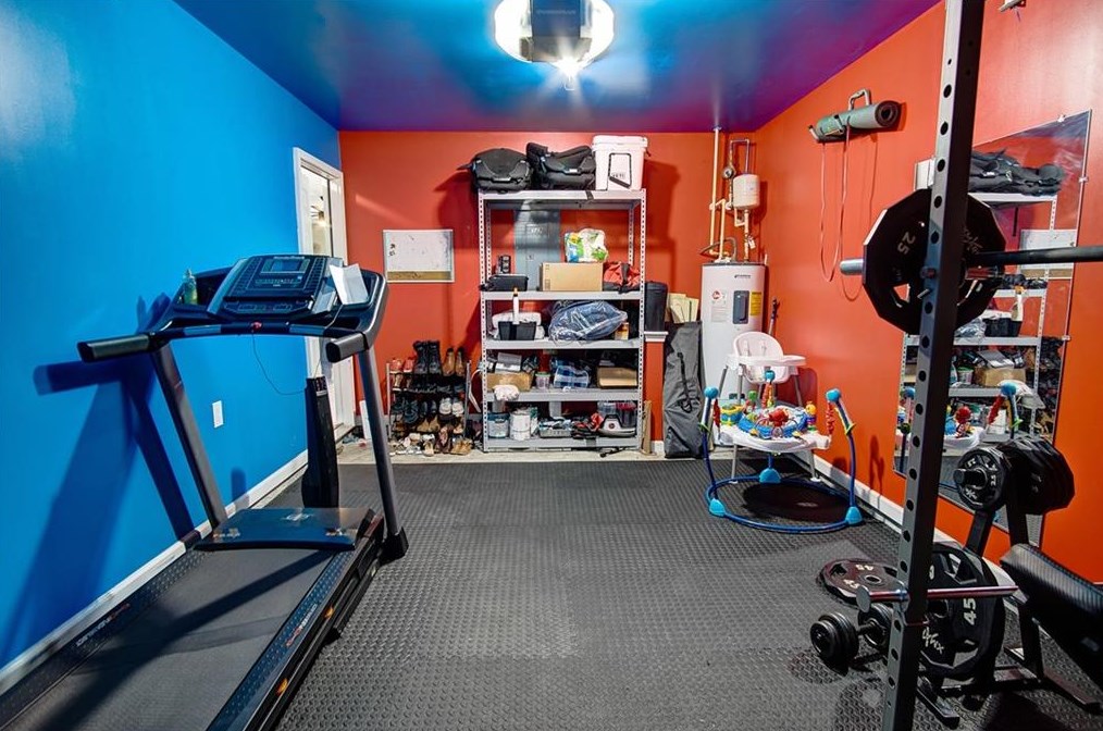 139 Avalon Dr, Calhoun GA  30701-9434 exterior