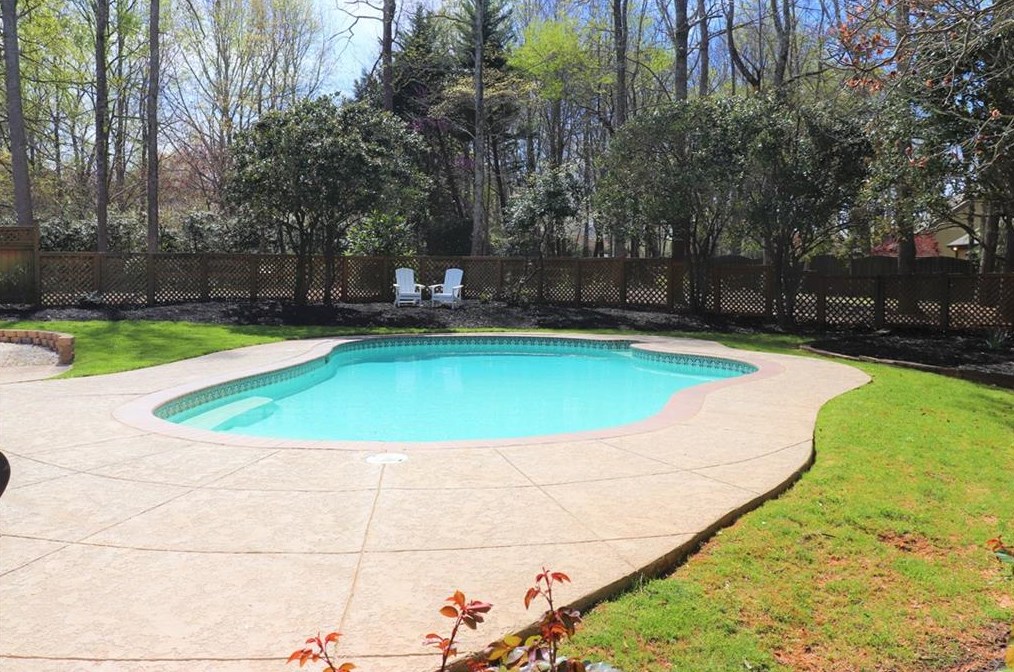 120 Barrow Downs, Alpharetta GA  30004-4013 exterior