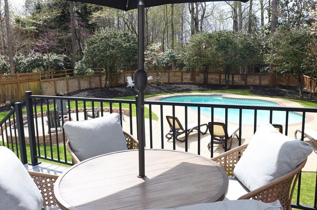 120 Barrow Downs, Alpharetta GA  30004-4013 exterior