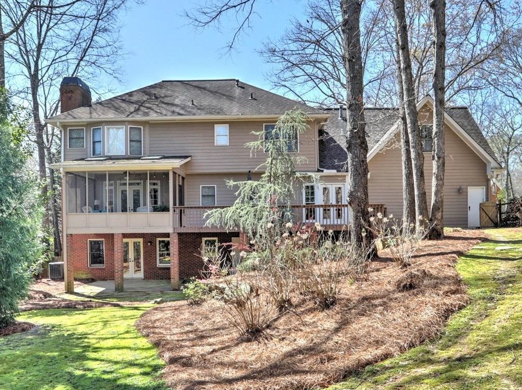 11875 Wildwood Springs Dr, Roswell, GA 30075-1844