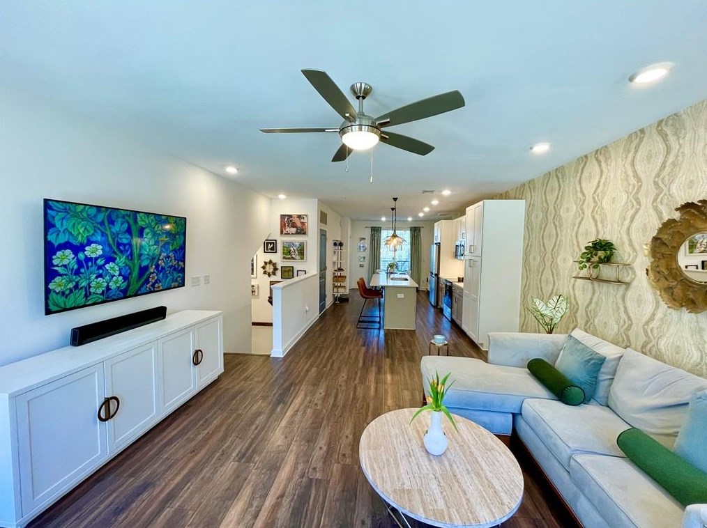 203 Devore Rd, Alpharetta GA  30009-0019 exterior