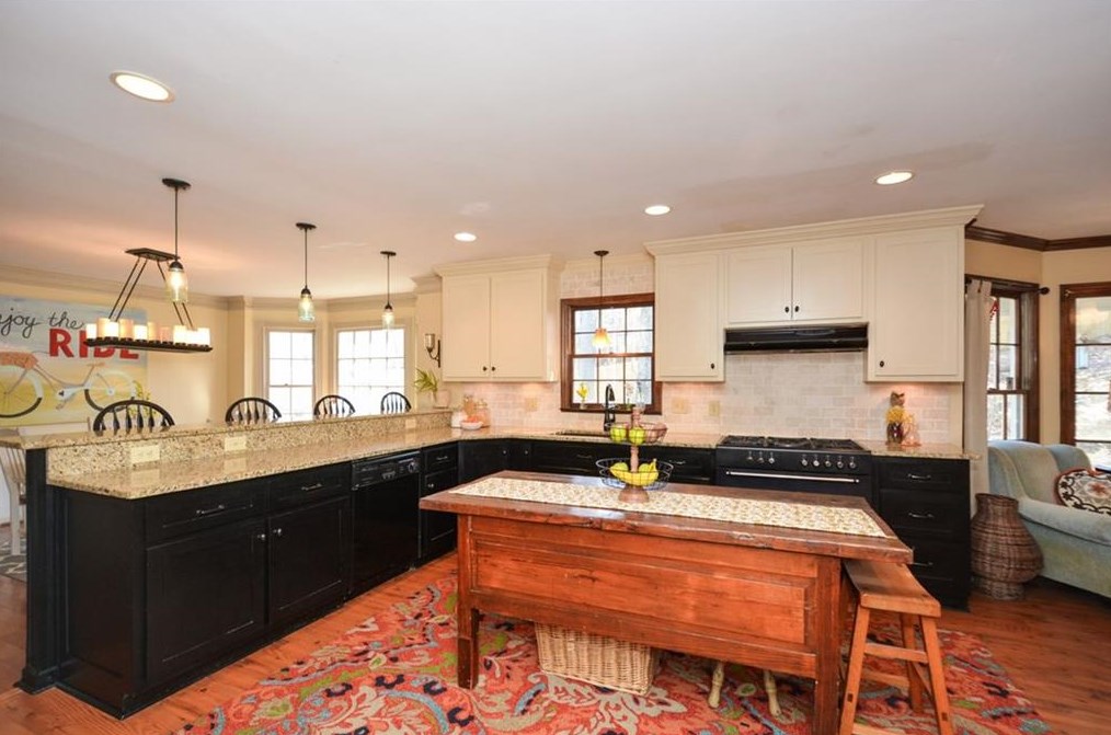 5072 Verbena Dr, Acworth, GA 30102-6960