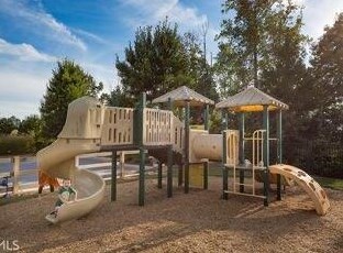 31 Greenfield Dr, Dawsonville, GA 30534