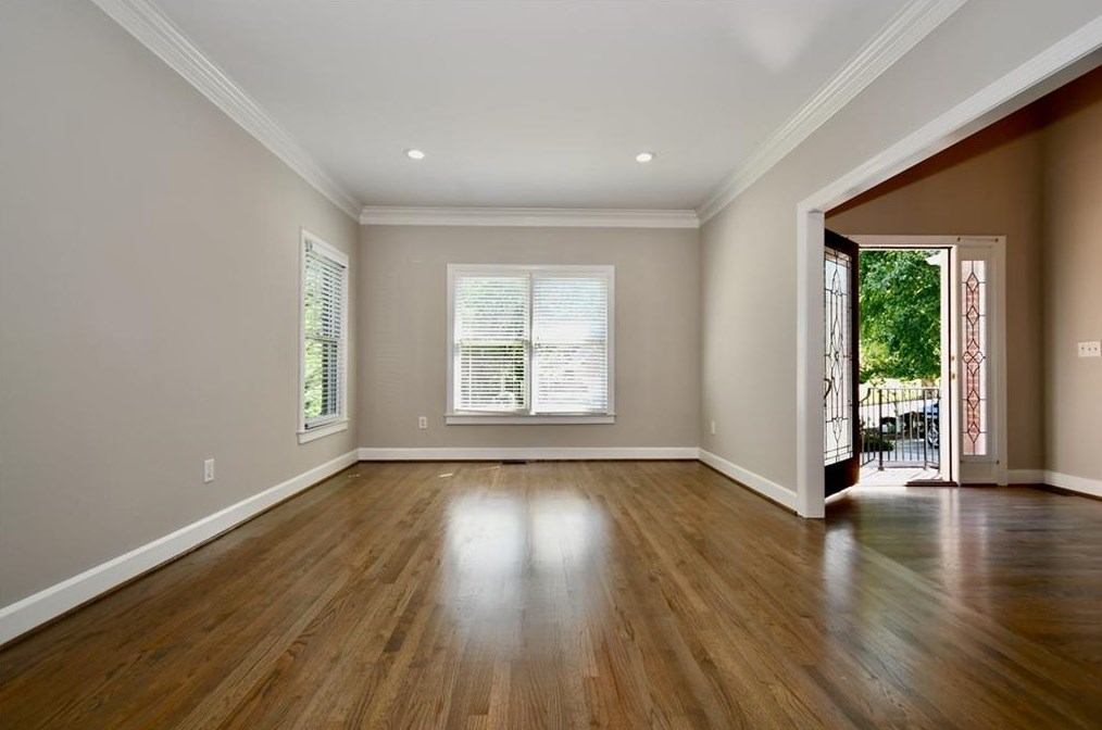 130 Spalding Springs Ct, Atlanta GA  30350-4107 exterior