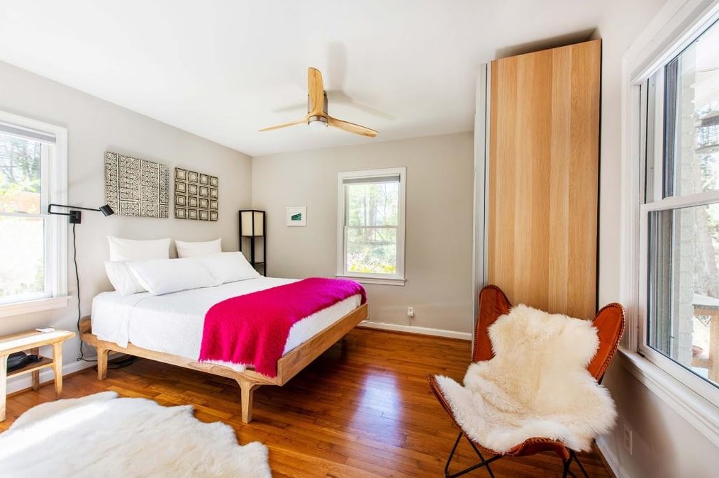 430 Bridlewood Cir, Decatur GA  30030-1617 exterior