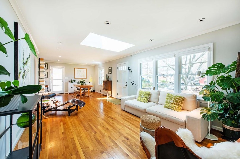 430 Bridlewood Cir, Decatur GA  30030-1617 exterior