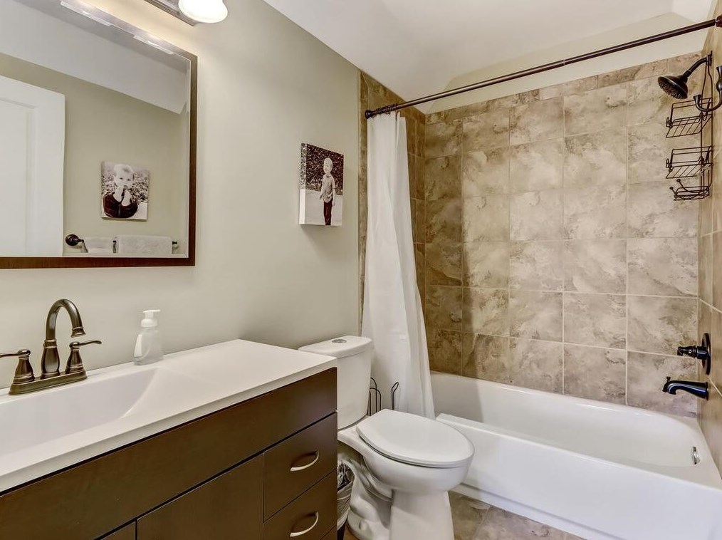 5022 Groover Dr, Smyrna GA  30080-7222 exterior